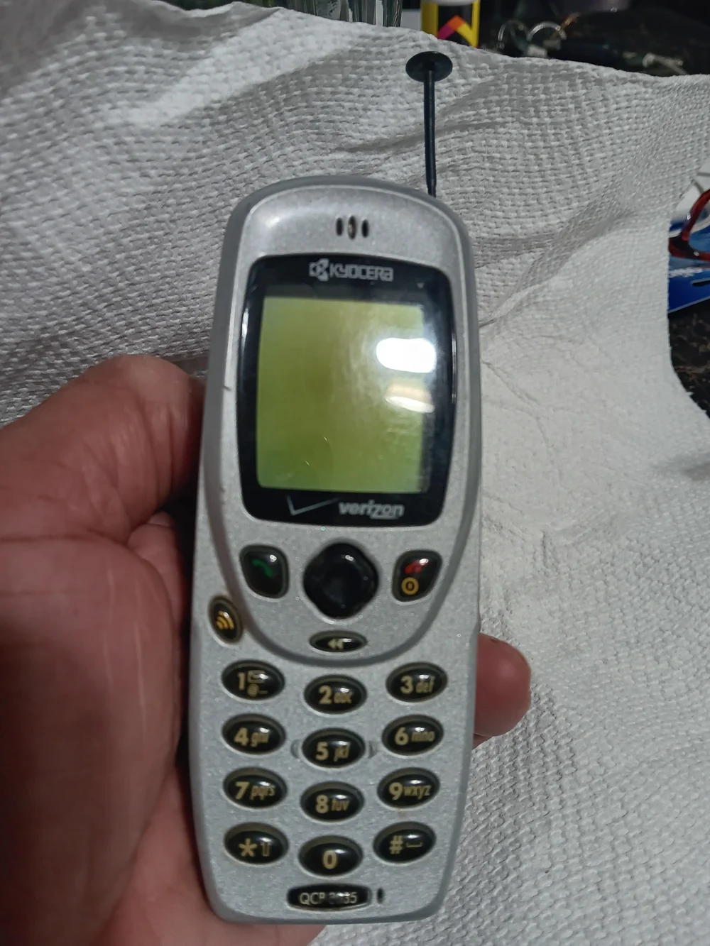 Silver Verizon Kyocera Old School Classic Cell Phone - Silver